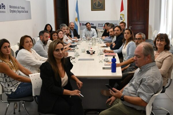 Los gremios de la salud aceptaron en disconformidad la oferta del ...