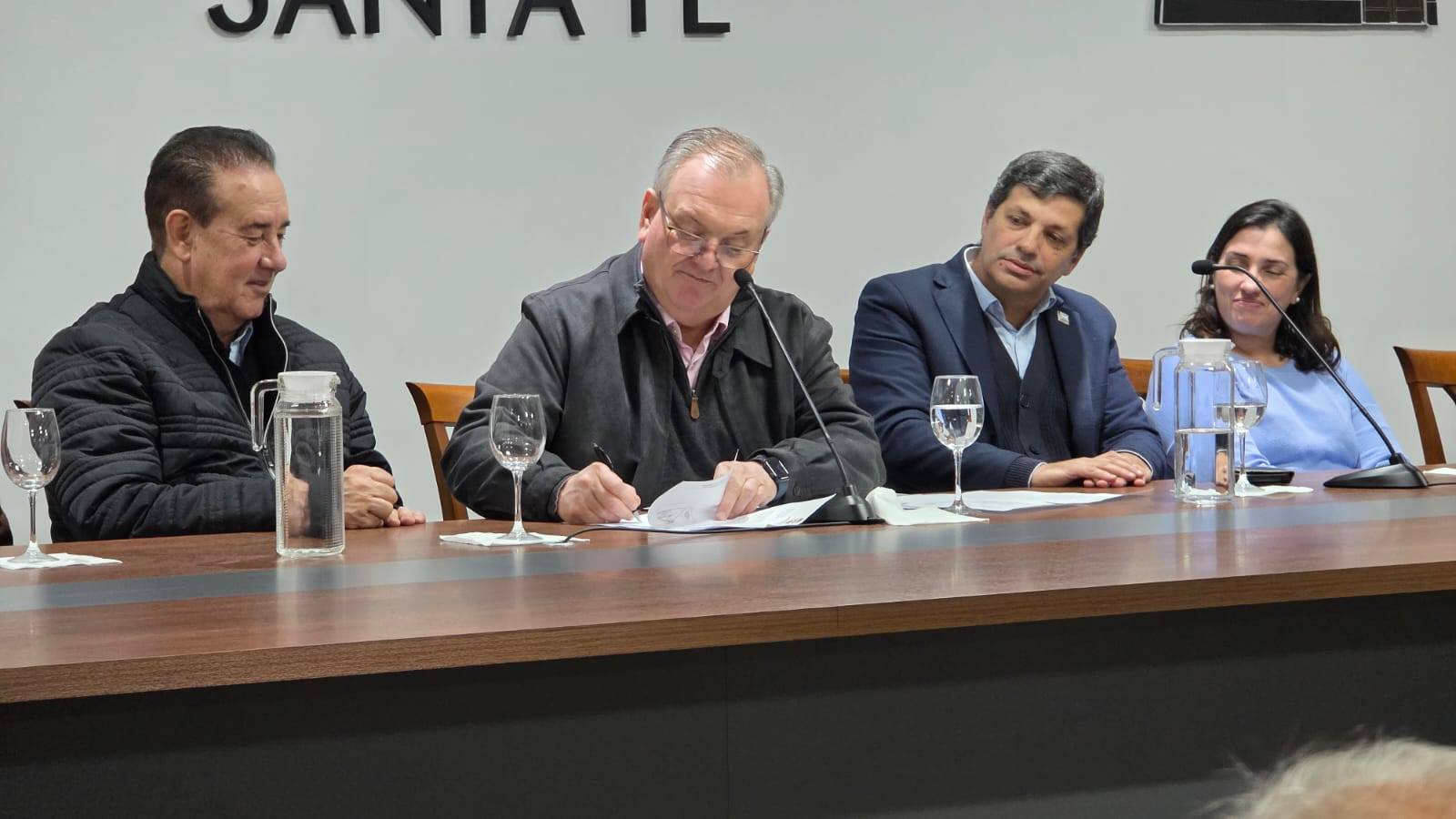 UCR Santa Fe 1