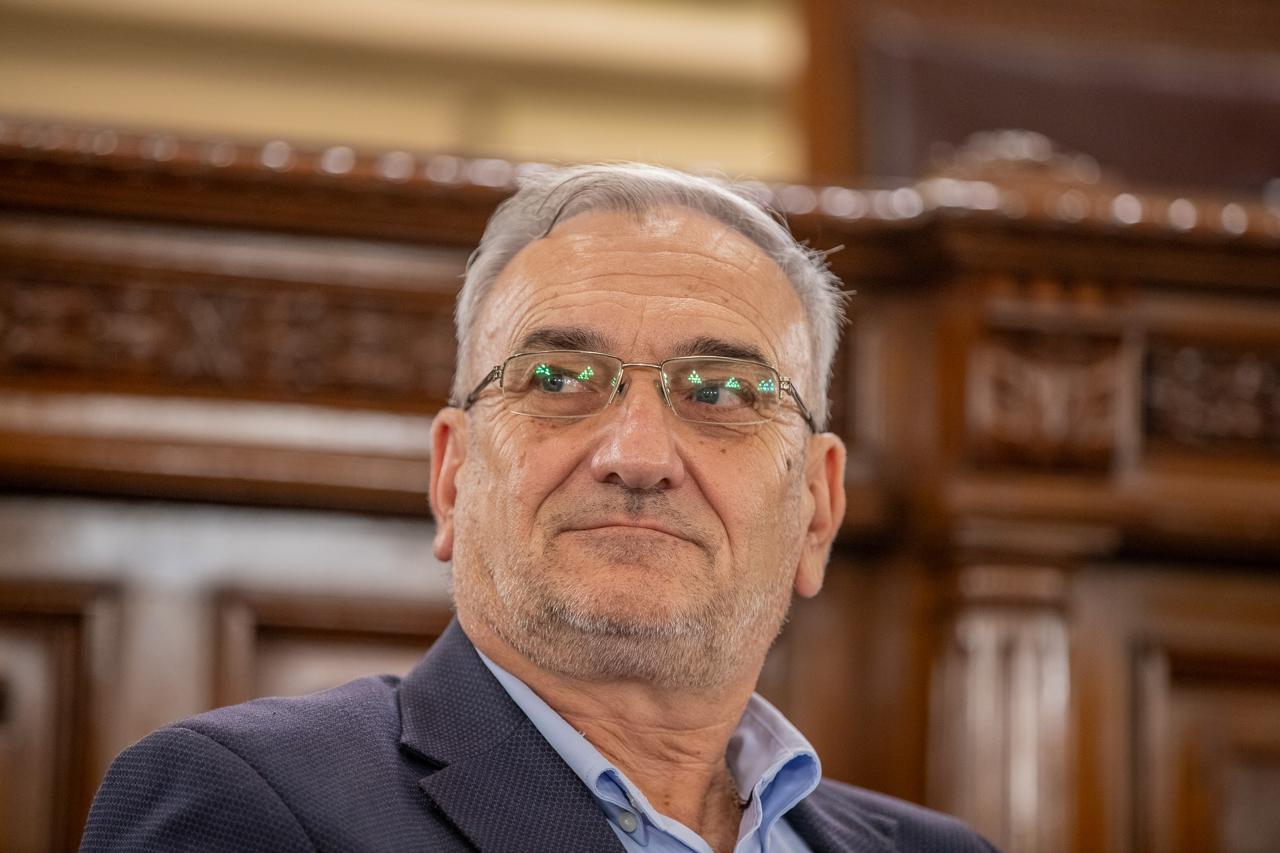 Alcides Calvo 1