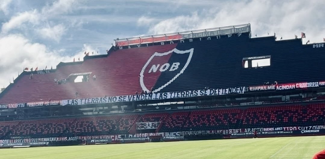 Bandera en Cancha de Newells
