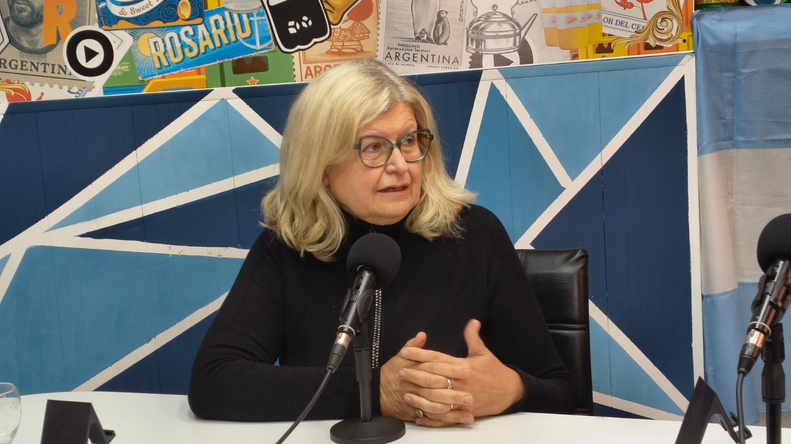 Claudia Balague en Democraticamente